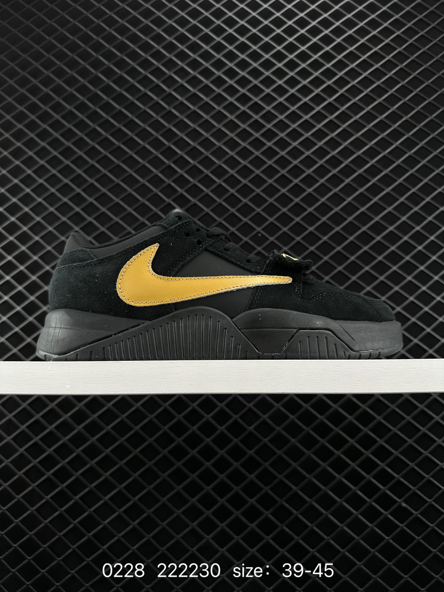 Travis Scott x Jordan Cut The Check AJ1